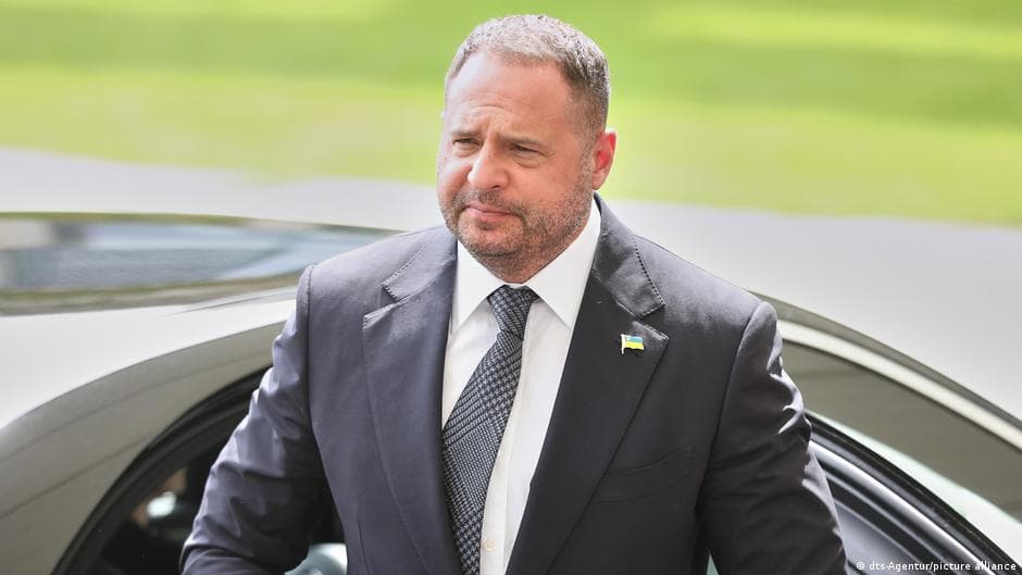 Падіння Єрмака: корупційний скандал струшує владу