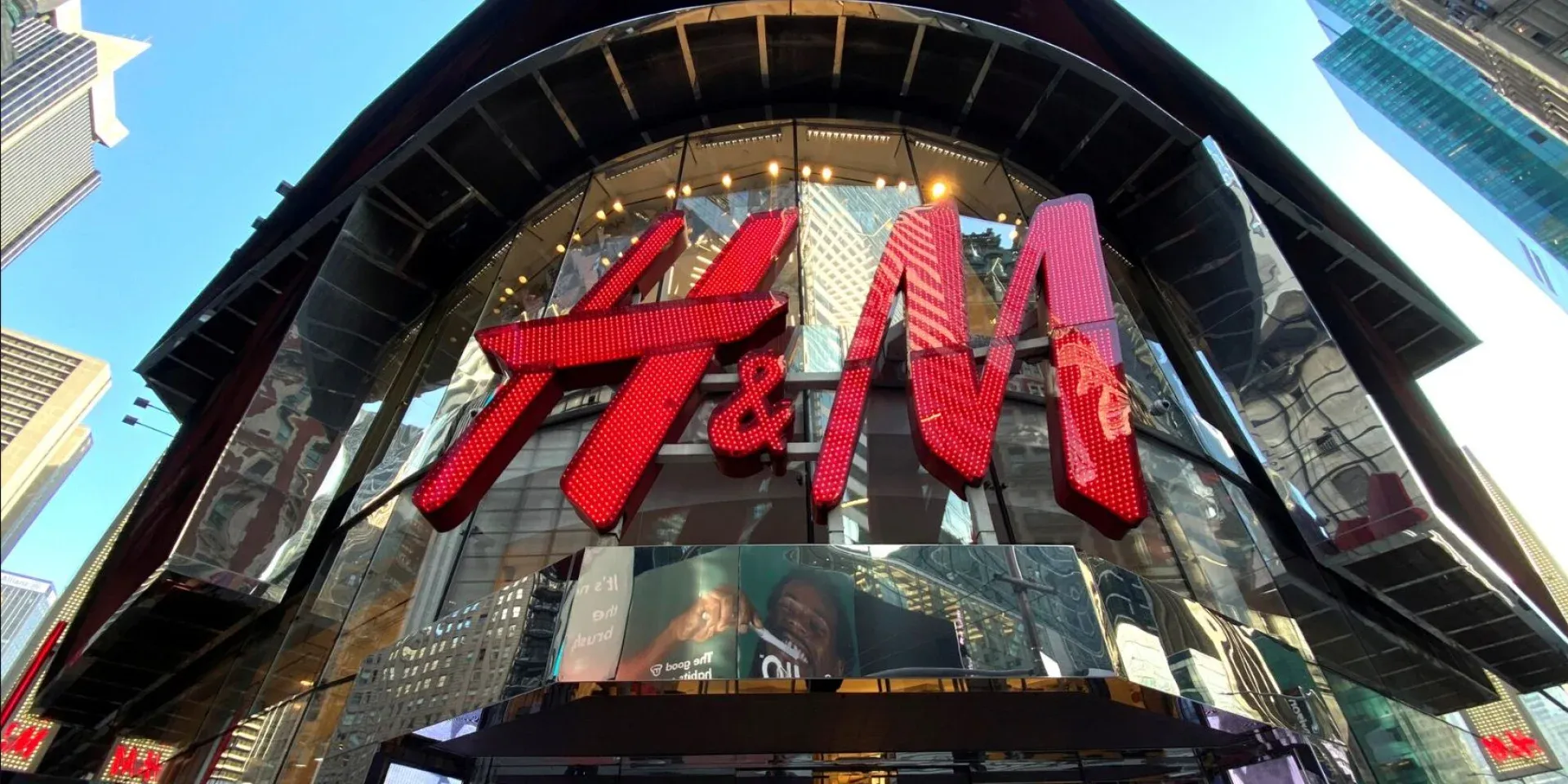 Ресейл-пастка: чому H&M роками втрачає мільйони на вживаному одязі